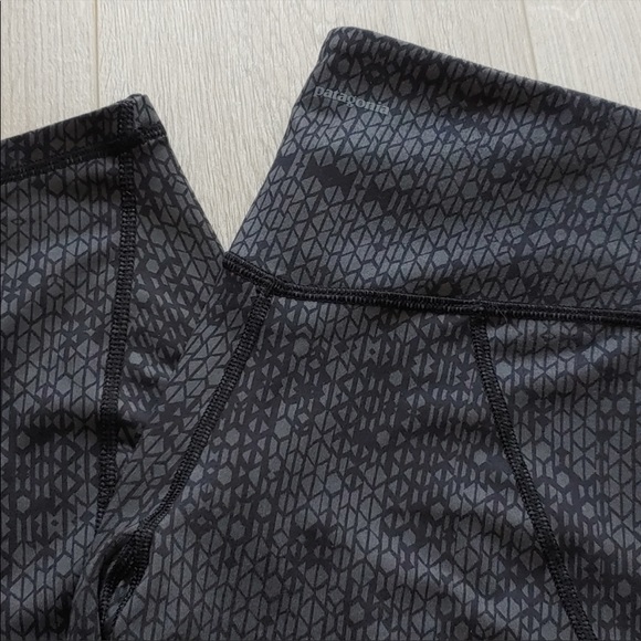 🔥Patagonia Centered Tights Leggings🔥~small - Picture 6 of 13
